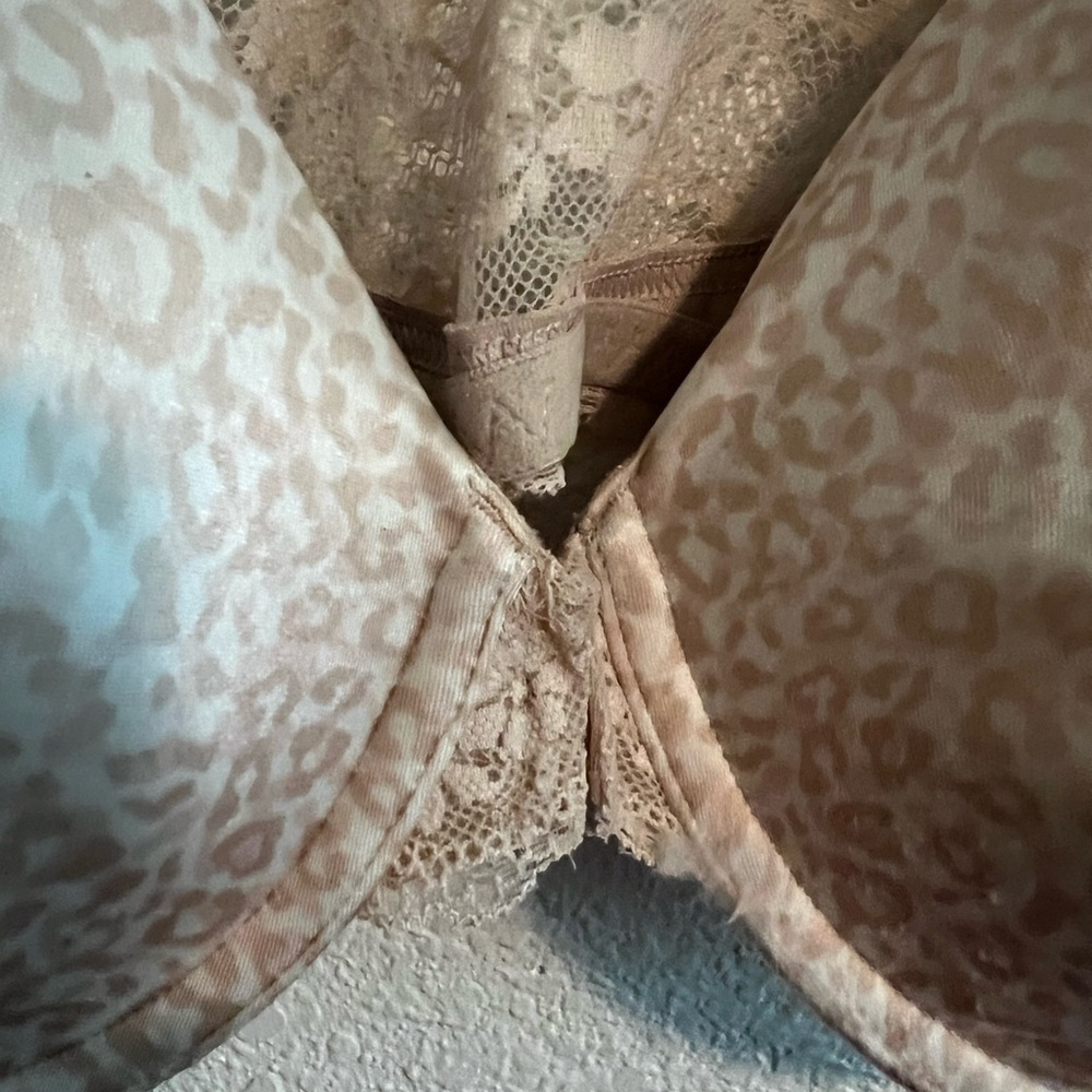 Maidenform Beige Leopard Print Bra Size 40DD - Picture 3 of 12
